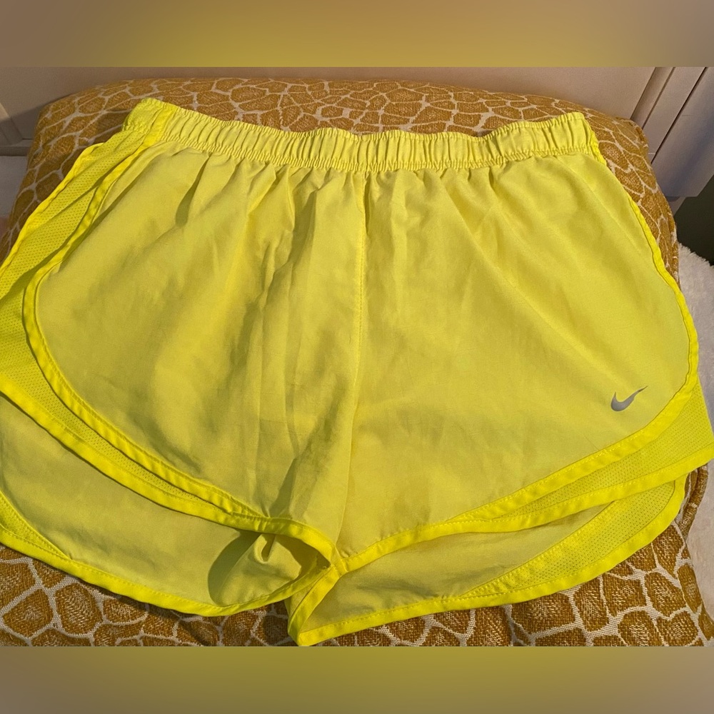 NIKE sports shorts